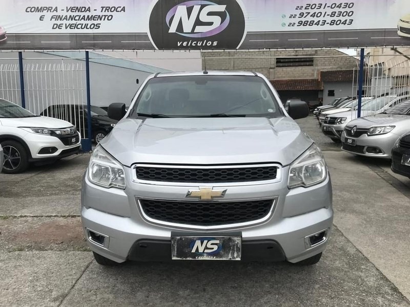 //www.autoline.com.br/carro/chevrolet/s-10-28-ls-cabdupla-4x2-turbo-ctdi-180cv-4p-diesel/2014/saquarema-rj/23470709