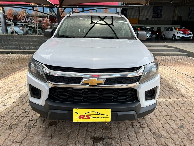 //www.autoline.com.br/carro/chevrolet/s-10-28-ls-cd-16v-diesel-4p-4x4-turbo-manual/2022/brasilia-df/23487702