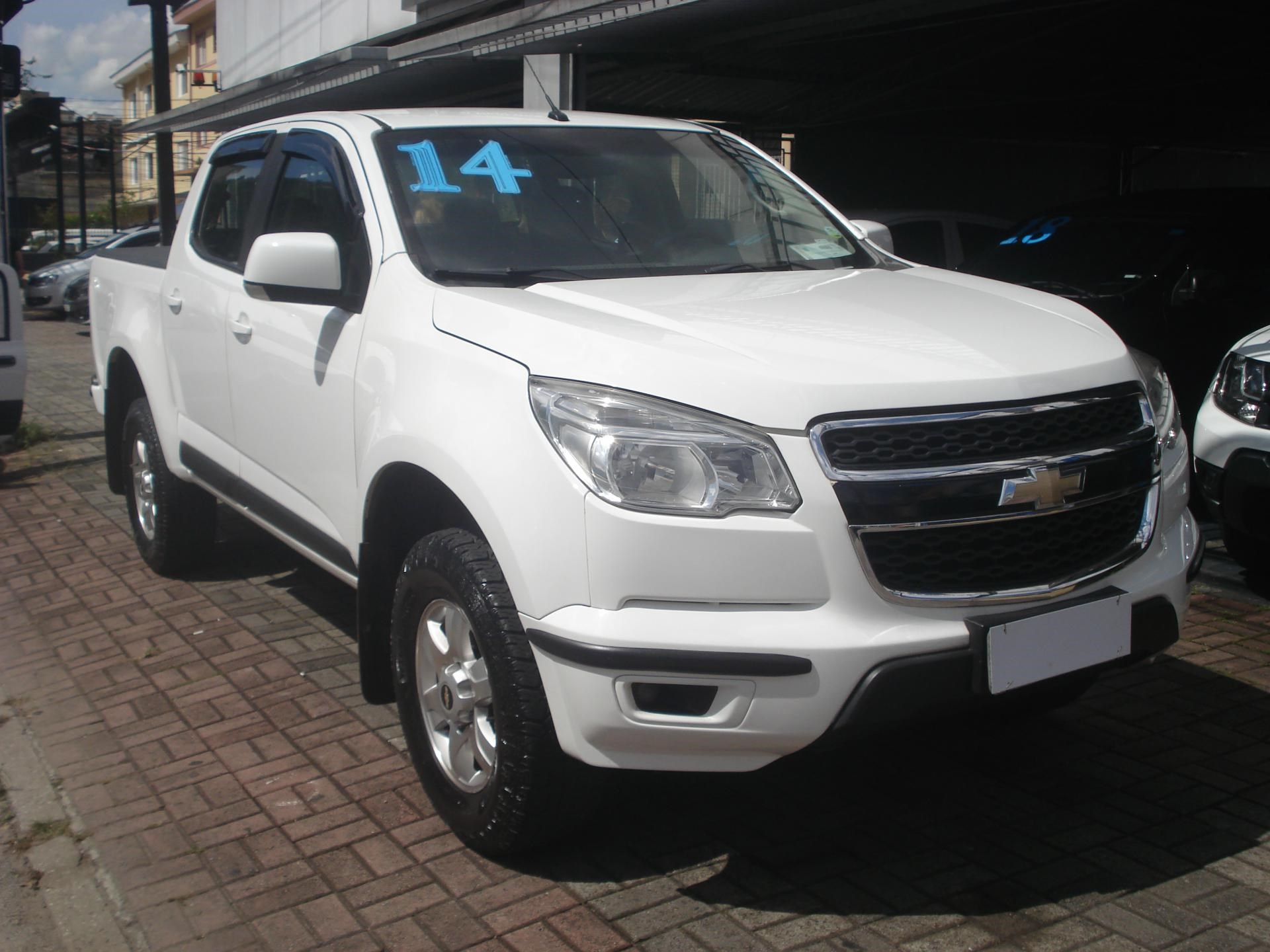 //www.autoline.com.br/carro/chevrolet/s-10-24-lt-cd-8v-flex-4p-manual/2014/sao-paulo-sp/23506170