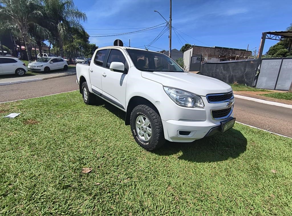 //www.autoline.com.br/carro/chevrolet/s-10-28-lt-cd-16v-diesel-4p-4x4-turbo-manual/2013/campo-grande-ms/23588465