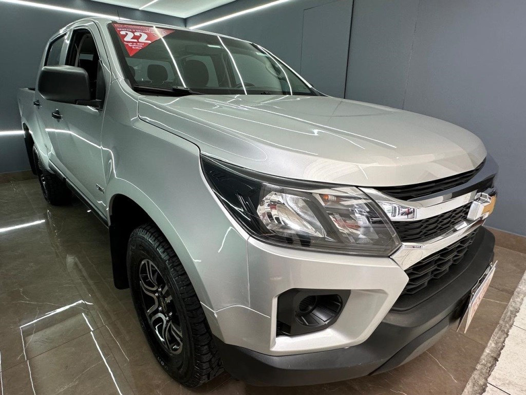 //www.autoline.com.br/carro/chevrolet/s-10-28-ls-cs-16v-diesel-2p-4x4-turbo-manual/2022/belo-horizonte-mg/23651808