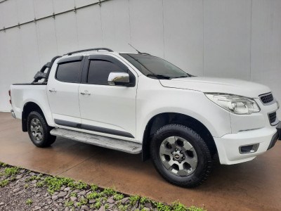 //www.autoline.com.br/carro/chevrolet/s-10-24-ltz-cd-8v-flex-4p-manual/2013/santa-cruz-do-sul-rs/23770657
