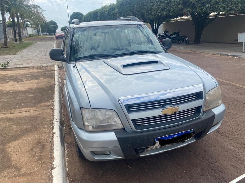 //www.autoline.com.br/carro/chevrolet/s-10-28-executive-cd-12v-diesel-4p-4x4-turbo-manua/2011/agua-boa-mt/23976796