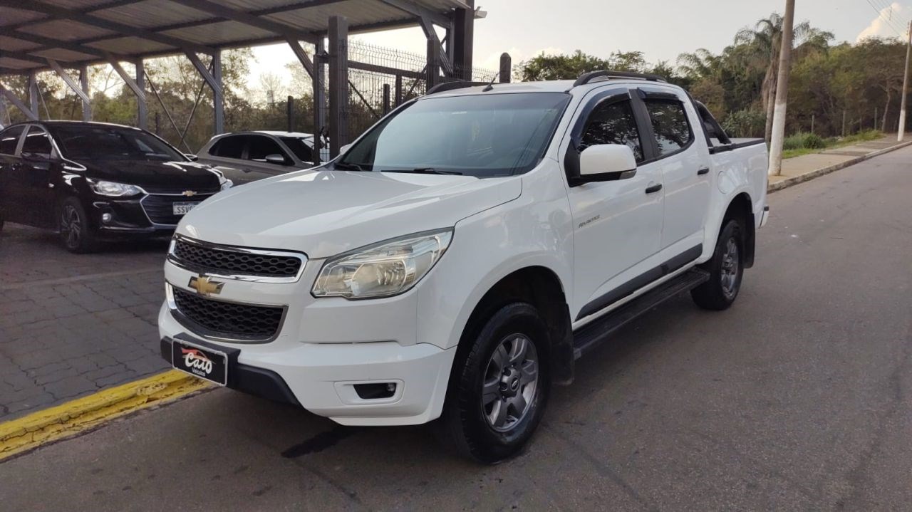 //www.autoline.com.br/carro/chevrolet/s-10-24-cd-advantage-8v-flex-4p-manual/2016/capivari-sp/23999560
