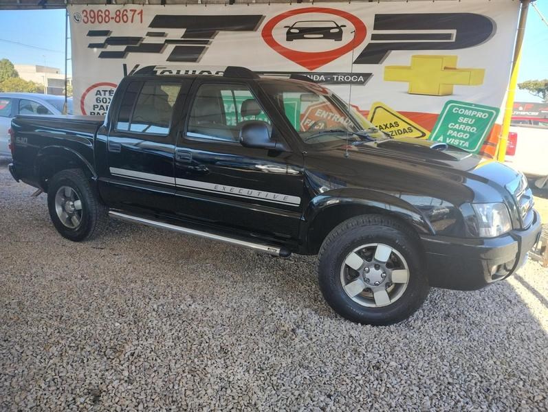//www.autoline.com.br/carro/chevrolet/s-10-24-executive-cd-8v-flex-4p-manual/2011/brasilia-df/23999942
