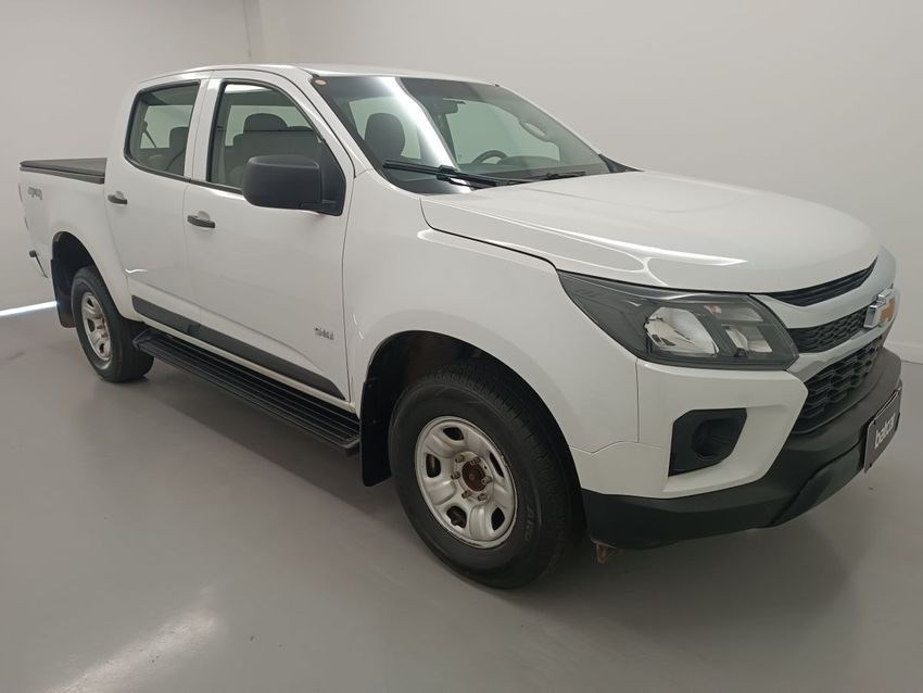 //www.autoline.com.br/carro/chevrolet/s-10-28-ls-cd-16v-diesel-4p-4x4-turbo-manual/2022/brasilia-df/24224338