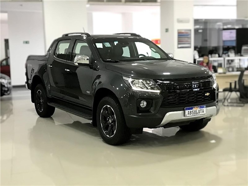 //www.autoline.com.br/carro/chevrolet/s-10-28-high-country-cd-diesel-4p-4x4-turbo-automa/2025/sao-paulo-sp/24567731
