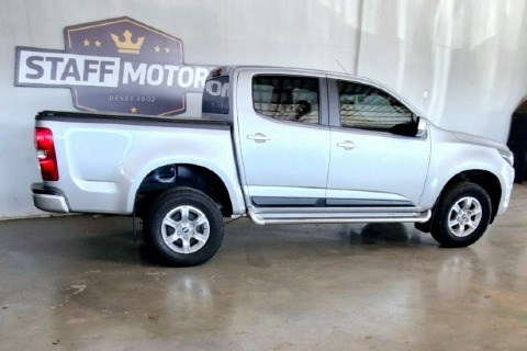 //www.autoline.com.br/carro/chevrolet/s-10-28-cd-lt-16v-diesel-4p-turbo-automatico/2017/rondonopolis-mt/24580502