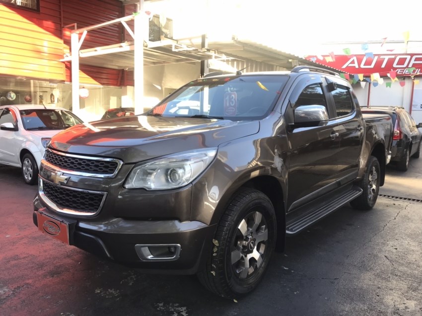 //www.autoline.com.br/carro/chevrolet/s-10-28-ltz-cd-16v-diesel-4p-4x4-turbo-automatico/2013/curitiba-pr/24581574