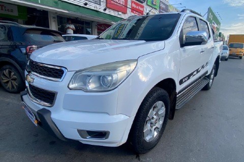 //www.autoline.com.br/carro/chevrolet/s-10-24-ltz-cd-8v-flex-4p-manual/2013/brasilia-df/24595239