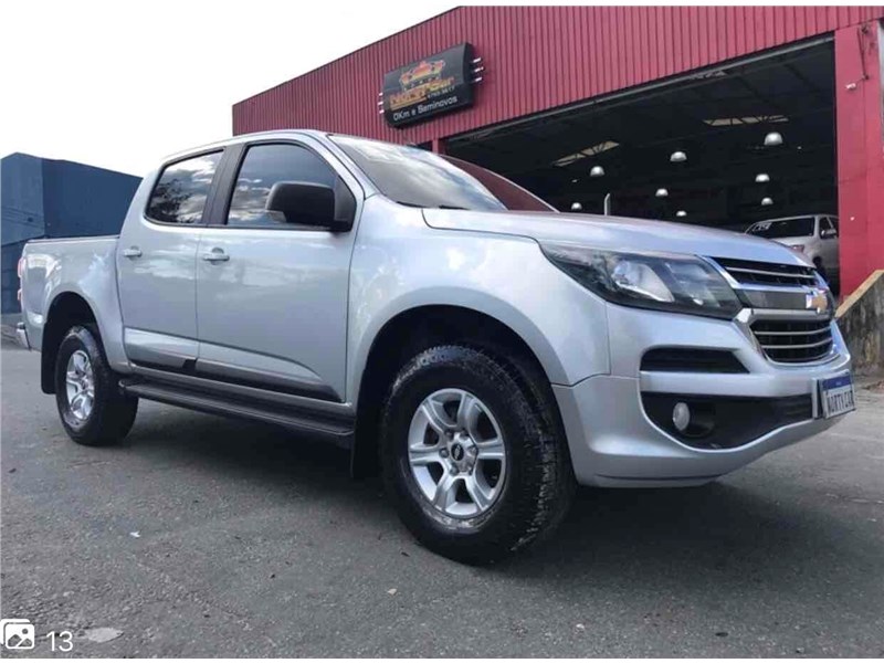 //www.autoline.com.br/carro/chevrolet/s-10-28-cd-lt-16v-diesel-4p-turbo-manual/2017/itaquaquecetuba-sp/24614369