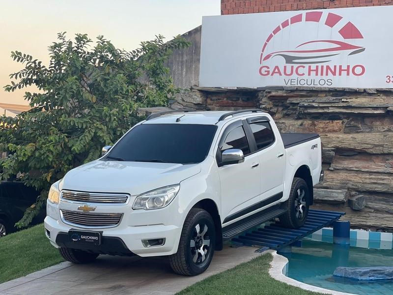 //www.autoline.com.br/carro/chevrolet/s-10-24-ltz-cd-8v-flex-4p-manual/2013/cuiaba-mt/24630855