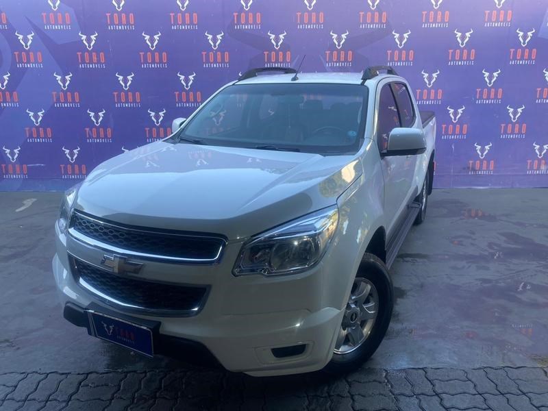 //www.autoline.com.br/carro/chevrolet/s-10-28-cd-lt-16v-diesel-4p-turbo-automatico/2014/brasilia-df/24632973