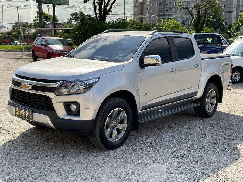 //www.autoline.com.br/carro/chevrolet/s-10-28-ltz-cd-16v-diesel-4p-4x4-turbo-automatico/2022/curitiba-pr/24663245