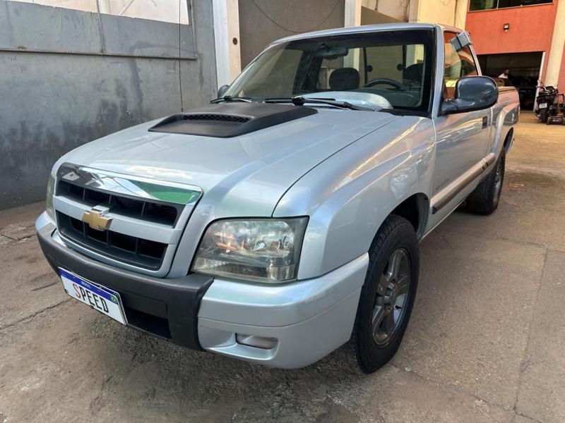 //www.autoline.com.br/carro/chevrolet/s-10-24-advantage-cd-8v-flex-4p-manual/2010/brasilia-df/24718232