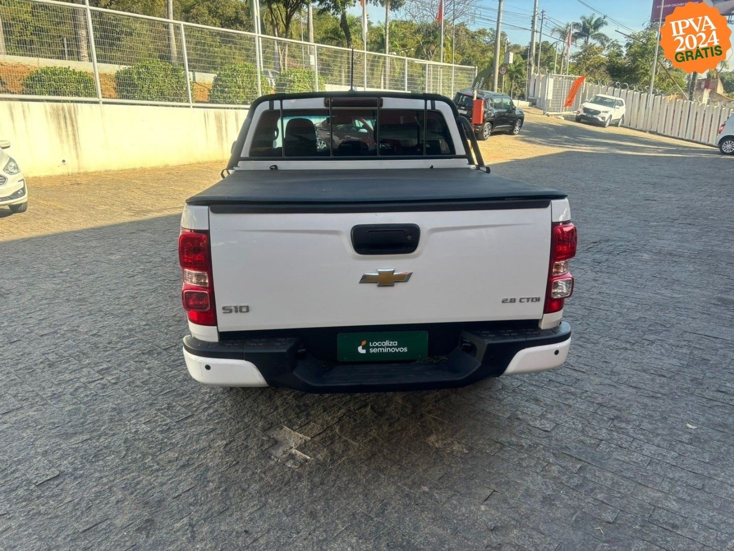 //www.autoline.com.br/carro/chevrolet/s-10-28-ls-cd-16v-diesel-4p-4x4-turbo-manual/2023/belo-horizonte-mg/24724054
