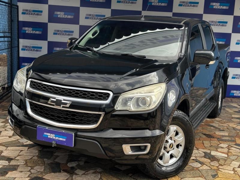 //www.autoline.com.br/carro/chevrolet/s-10-28-cd-lt-16v-diesel-4p-4x4-turbo-automatico/2014/cuiaba-mt/24727567