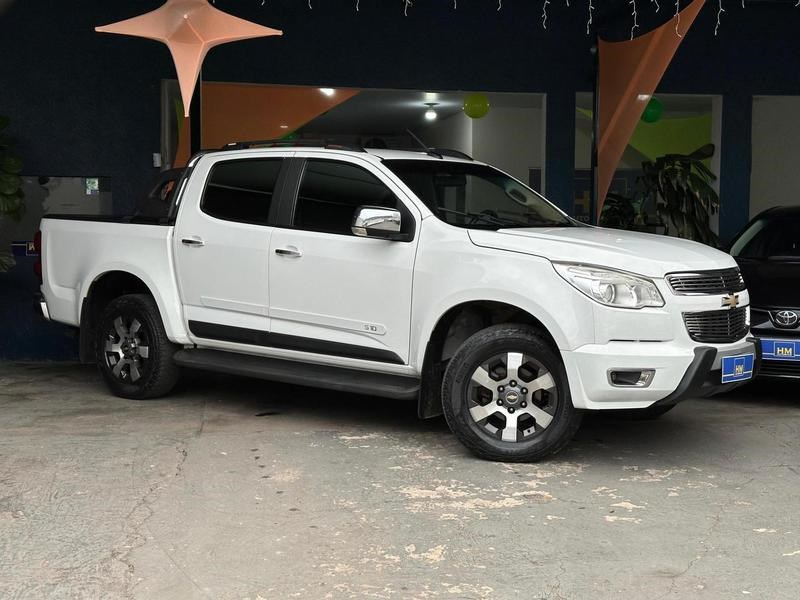 //www.autoline.com.br/carro/chevrolet/s-10-24-ltz-cd-8v-flex-4p-manual/2014/varzea-grande-mt/24805734