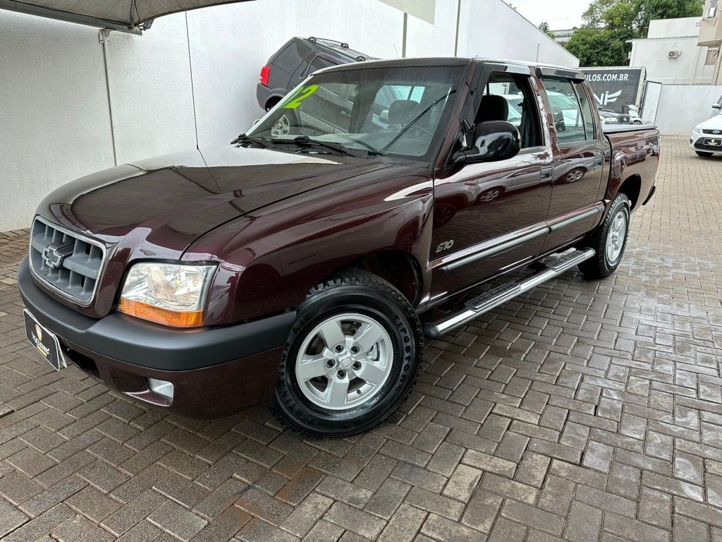 //www.autoline.com.br/carro/chevrolet/s-10-28-dlx-cd-tb-12v-diesel-4p-4x4-turbo-manual/2002/chopinzinho-pr/24814815