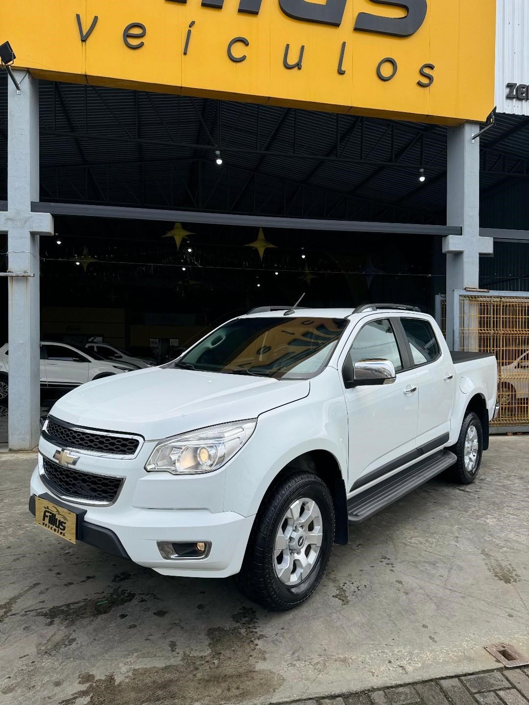 //www.autoline.com.br/carro/chevrolet/s-10-25-cd-ltz-16v-flex-4p-4x4-manual/2015/sao-mateus-do-sul-pr/24817112