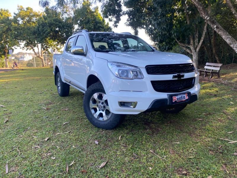 //www.autoline.com.br/carro/chevrolet/s-10-24-ltz-cd-8v-flex-4p-manual/2013/cascavel-pr/24863453