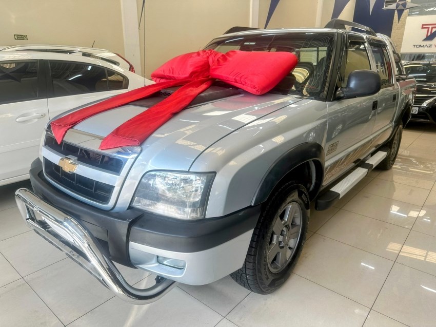 //www.autoline.com.br/carro/chevrolet/s-10-24-rodeio-cd-8v-flex-4p-manual/2011/campinas-sp/24868553
