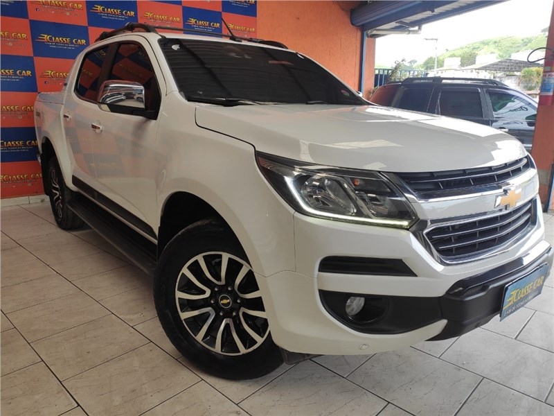 //www.autoline.com.br/carro/chevrolet/s-10-28-cd-high-country-16v-diesel-4p-4x4-turbo-au/2017/sao-goncalo-rj/24876787