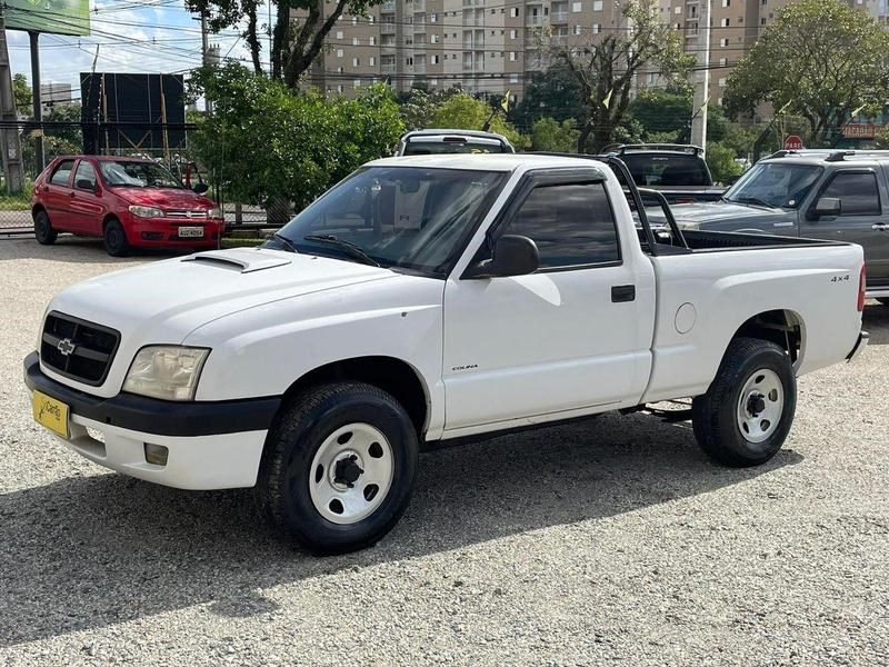 //www.autoline.com.br/carro/chevrolet/s-10-28-colina-cs-12v-diesel-2p-turbo-manual/2007/curitiba-pr/24884871