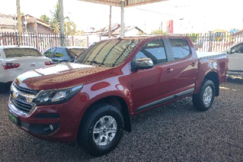 //www.autoline.com.br/carro/chevrolet/s-10-25-cd-advantage-16v-flex-4p-manual/2017/arenapolis-mt/24885846