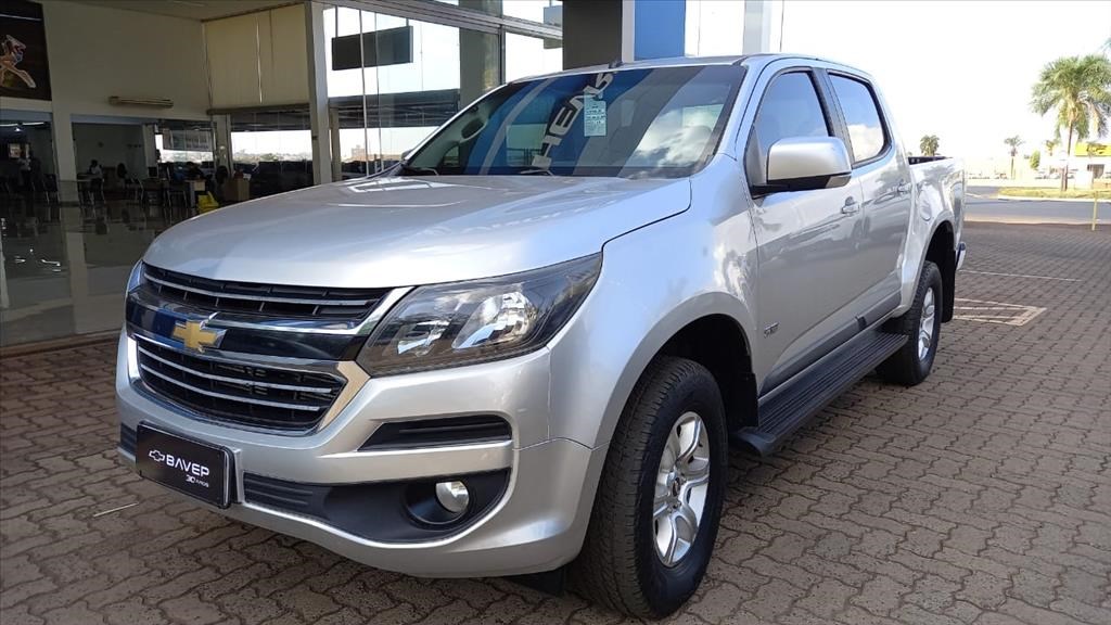 //www.autoline.com.br/carro/chevrolet/s-10-28-cd-lt-16v-diesel-4p-4x4-turbo-automatico/2017/barretos-sp/24900621