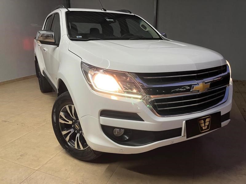 //www.autoline.com.br/carro/chevrolet/s-10-25-cd-ltz-16v-flex-4p-automatico/2018/campo-grande-ms/24902697