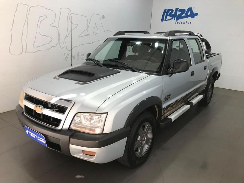 //www.autoline.com.br/carro/chevrolet/s-10-24-rodeio-cd-8v-flex-4p-manual/2011/uberaba-mg/24913123