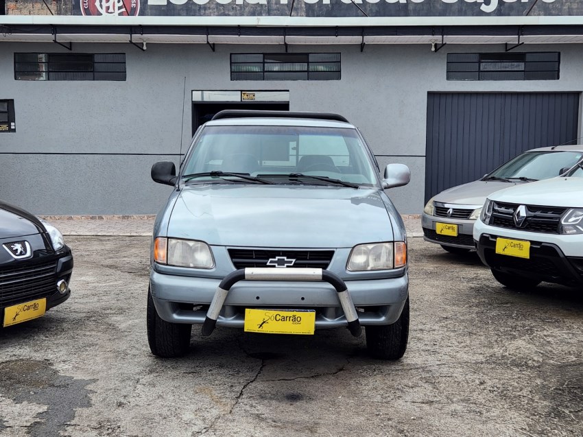 //www.autoline.com.br/carro/chevrolet/s-10-22-cabsimp-4x2-mpfi-110cv-2p-gasolina-manual/1997/curitiba-pr/24917040