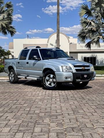 //www.autoline.com.br/carro/chevrolet/s-10-24-executive-cd-8v-flex-4p-manual/2009/lucas-do-rio-verde-mt/24938075