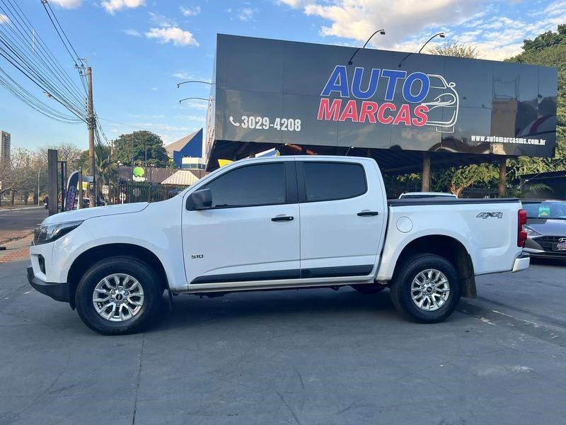 //www.autoline.com.br/carro/chevrolet/s-10-28-ls-cs-16v-diesel-2p-4x4-turbo-manual/2022/campo-grande-ms/24941923