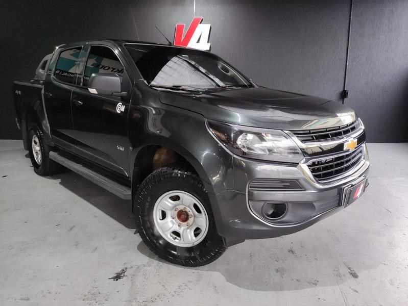 //www.autoline.com.br/carro/chevrolet/s-10-28-cd-ls-16v-diesel-4p-4x4-turbo-manual/2019/campo-grande-ms/24949898