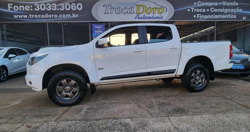 //www.autoline.com.br/carro/chevrolet/s-10-25-cd-freeride-16v-flex-4p-manual/2016/apucarana-pr/24965455