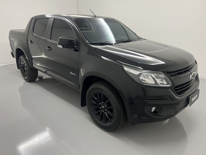 //www.autoline.com.br/carro/chevrolet/s-10-28-cd-midnight-16v-diesel-4p-4x4-turbo-automa/2019/brasilia-df/24969239