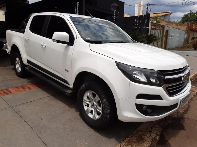 //www.autoline.com.br/carro/chevrolet/s-10-25-cd-lt-16v-flex-4p-automatico/2019/campo-grande-ms/24972487