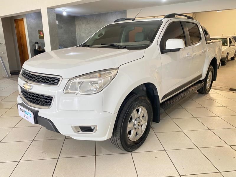 //www.autoline.com.br/carro/chevrolet/s-10-24-lt-cd-8v-flex-4p-manual/2014/sarandi-pr/24973576