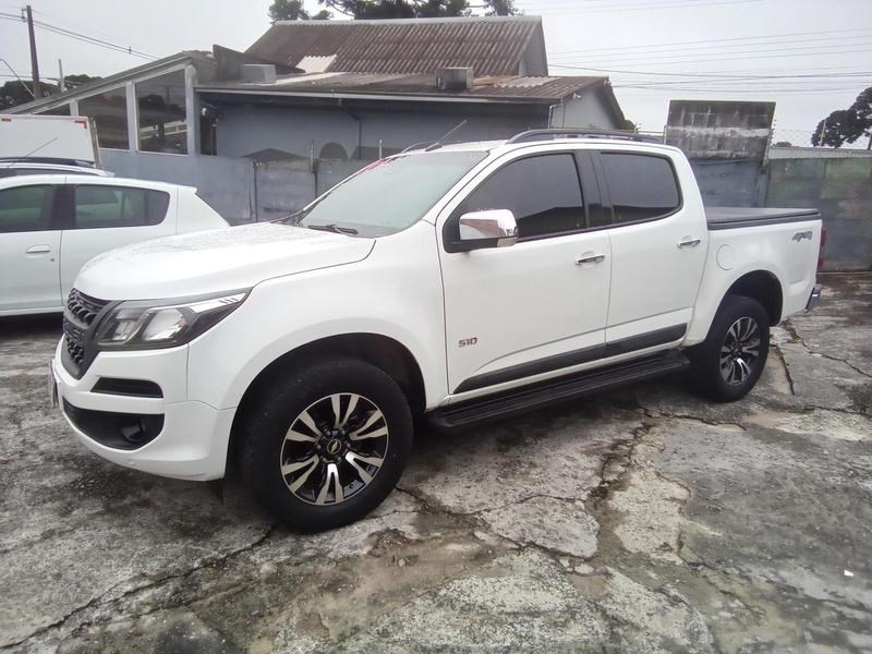 //www.autoline.com.br/carro/chevrolet/s-10-28-cd-ltz-16v-diesel-4p-4x4-turbo-automatico/2018/curitiba-pr/24987688
