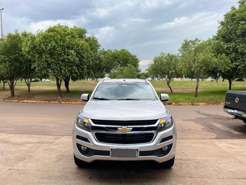 //www.autoline.com.br/carro/chevrolet/s-10-28-cd-lt-16v-diesel-4p-turbo-manual/2017/sinop-mt/24988034