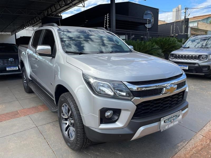 //www.autoline.com.br/carro/chevrolet/s-10-25-ltz-cd-16v-flex-4p-4x4-automatico/2021/campo-grande-ms/25013686
