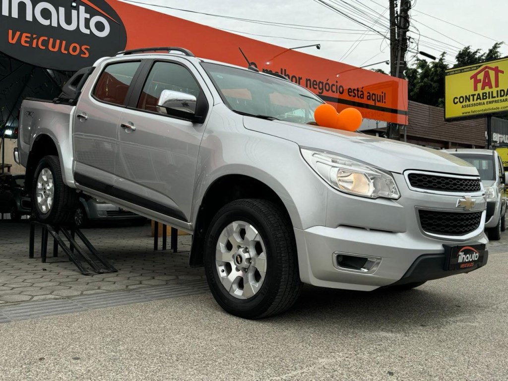 //www.autoline.com.br/carro/chevrolet/s-10-25-cd-ltz-16v-flex-4p-4x4-manual/2016/florianopolis-sc/25024729