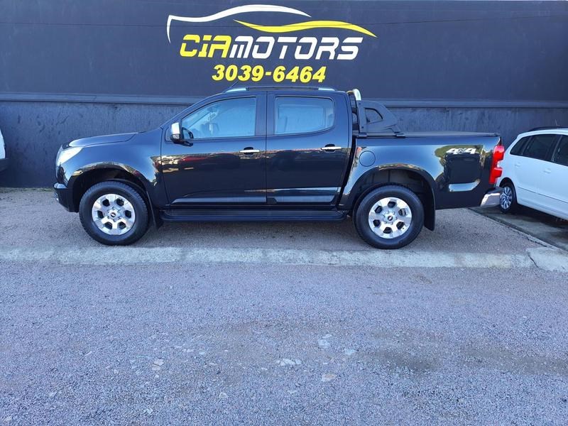 //www.autoline.com.br/carro/chevrolet/s-10-25-cd-ltz-16v-flex-4p-4x4-manual/2015/curitiba-pr/25025431