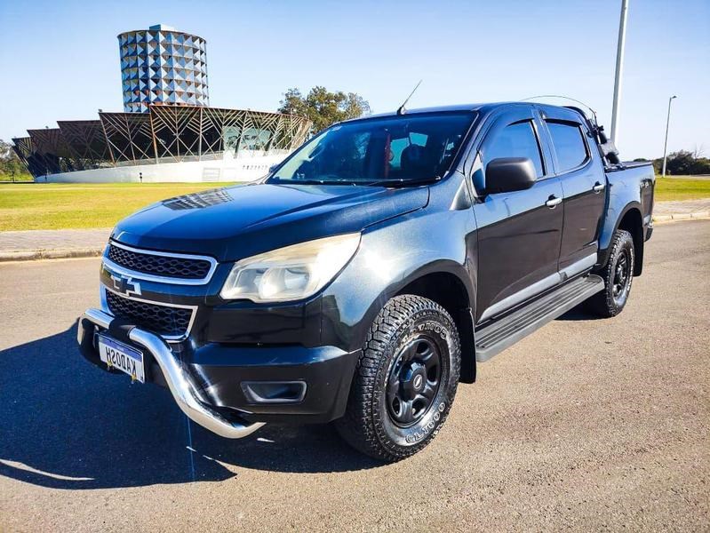 //www.autoline.com.br/carro/chevrolet/s-10-28-ls-cd-16v-diesel-4p-4x4-turbo-manual/2013/curitiba-pr/25029797