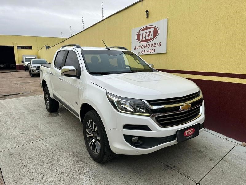 //www.autoline.com.br/carro/chevrolet/s-10-25-cd-ltz-16v-flex-4p-4x4-automatico/2018/campo-grande-ms/25030336