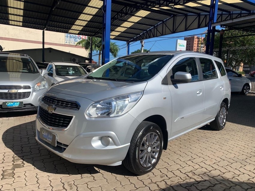 //www.autoline.com.br/carro/chevrolet/spin-18-lt-8v-flex-4p-automatico/2013/santa-cruz-do-sul-rs/23638668
