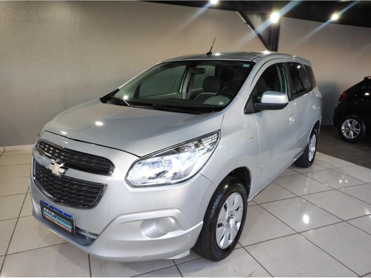 //www.autoline.com.br/carro/chevrolet/spin-18-lt-8v-flex-4p-manual/2014/cascavel-pr/24074213