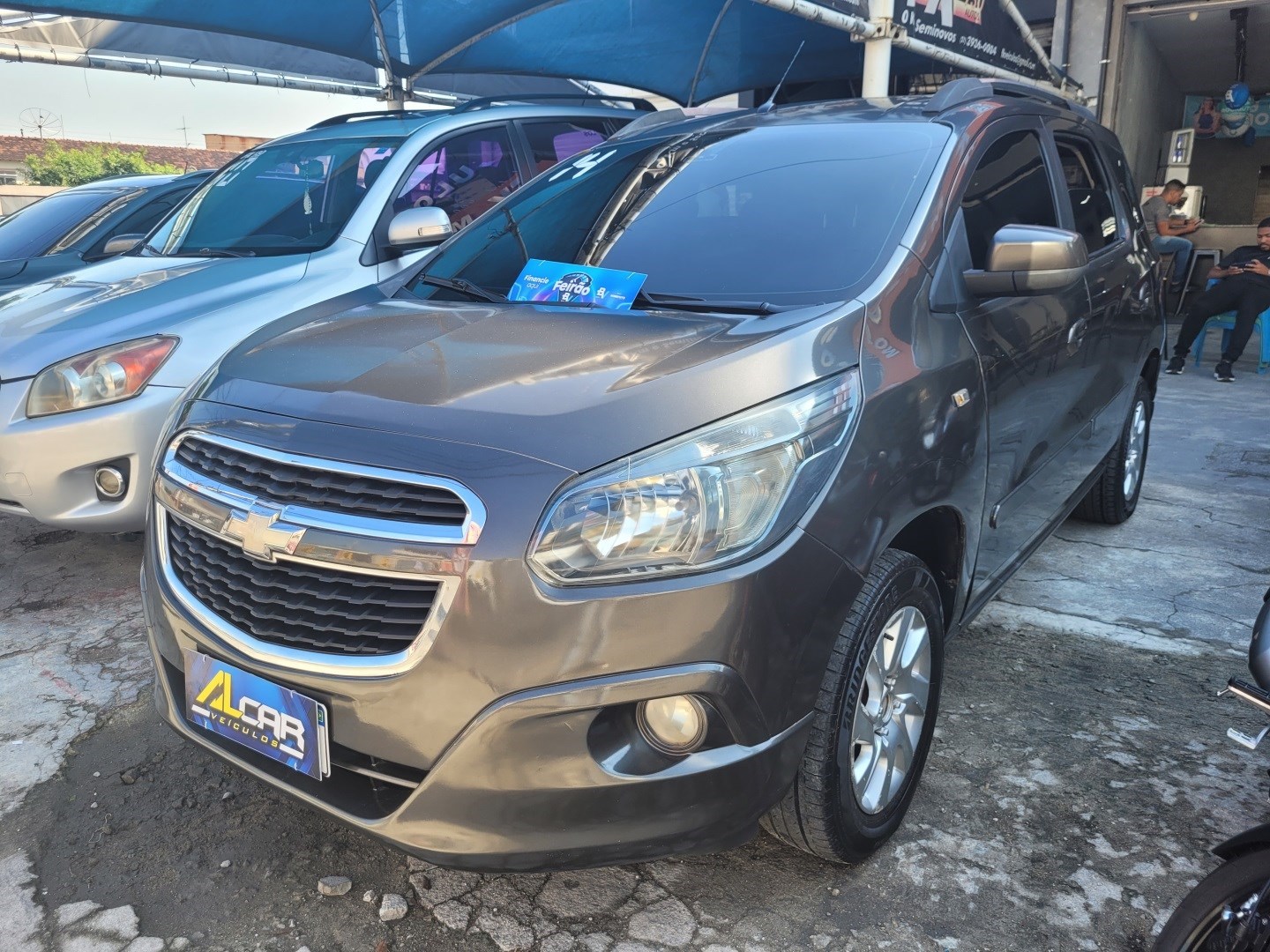 //www.autoline.com.br/carro/chevrolet/spin-18-ltz-7l-8v-flex-4p-manual/2014/rio-de-janeiro-rj/24177385